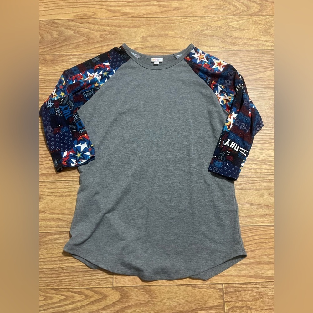 Lularoe July 4 Shirt Large
